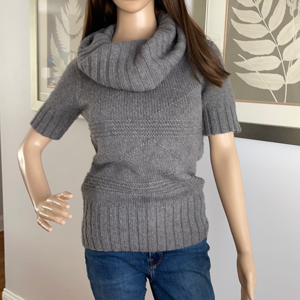 American Eagle sweater size small